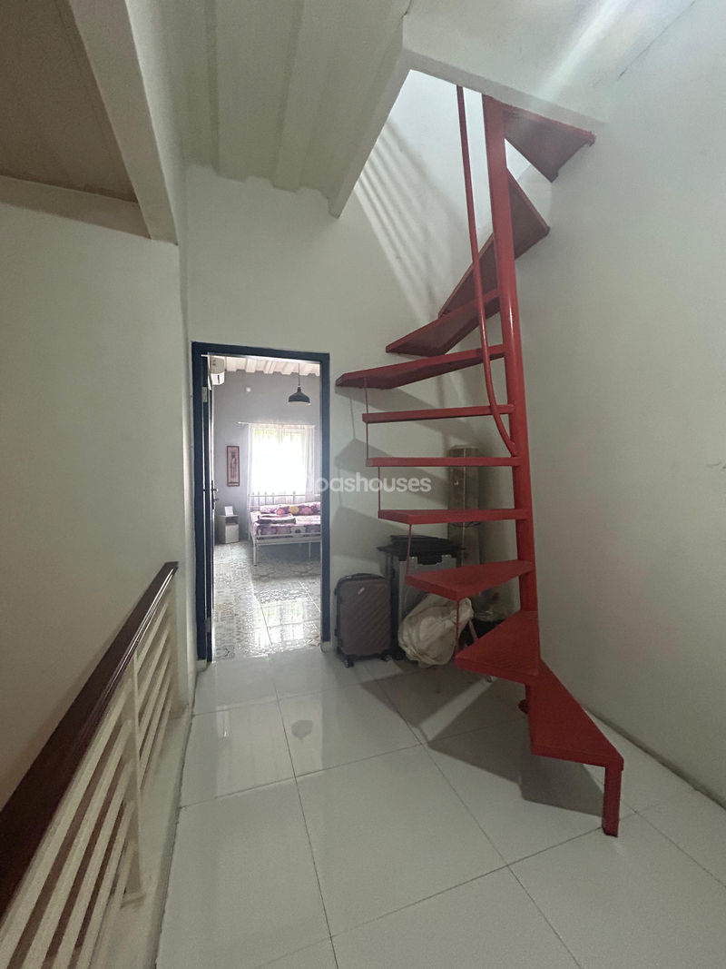 Jalan Howitzer Raya No.12