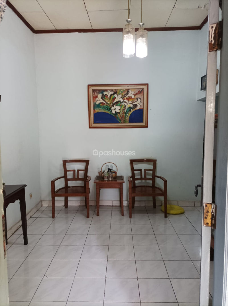 Jl. Flamboyan Raya No. 30