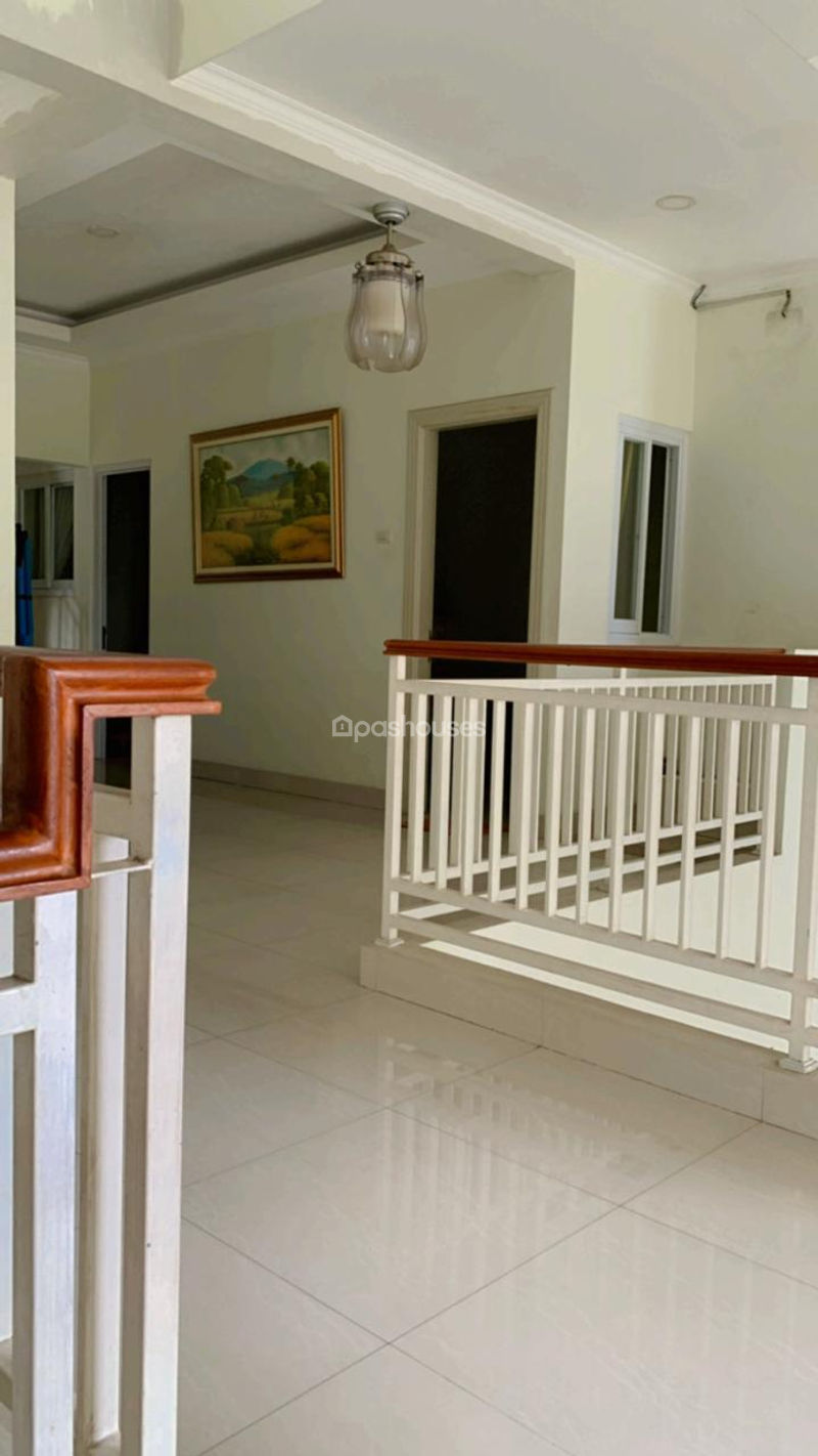 Jalan Wibawa Mukti