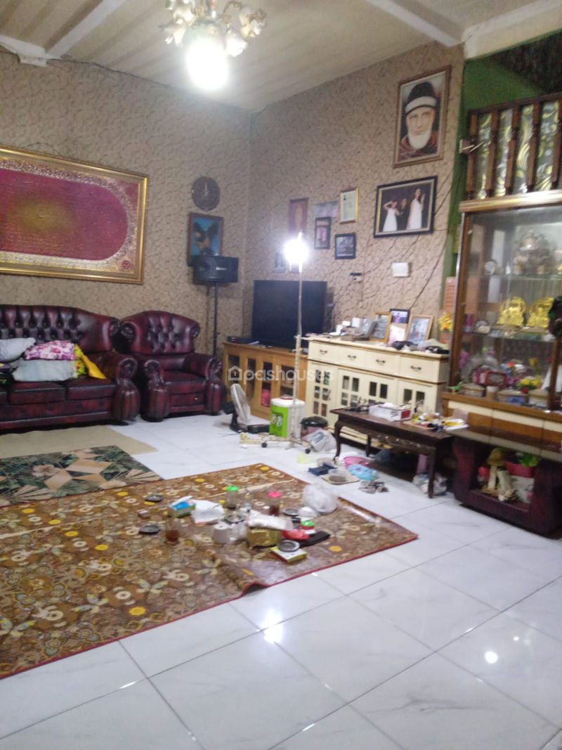 Jalan Cisaat Bekasi