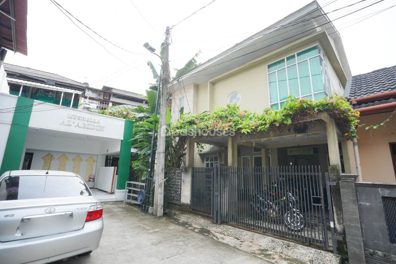 Jalan Maharta VIII