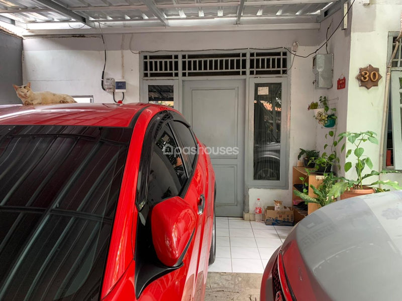 Jl. Flamboyan Raya No. 30