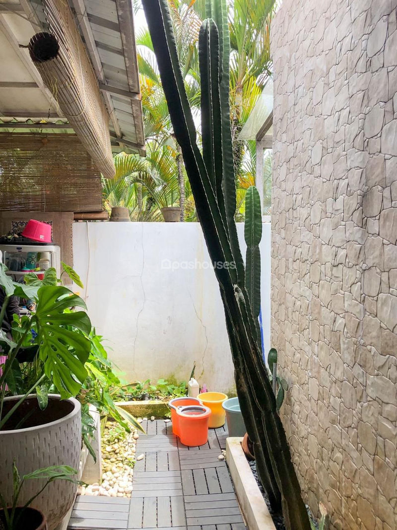 Jalan Taman Tampak Siring Raya