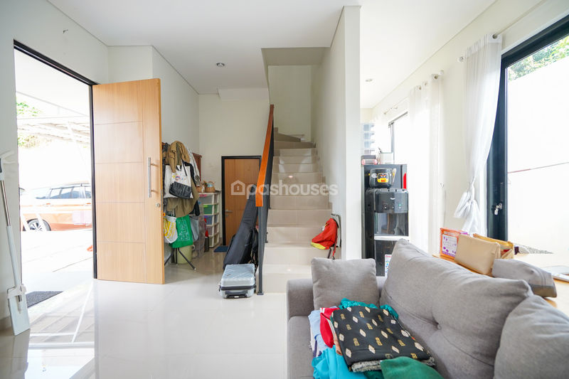Naira Residence