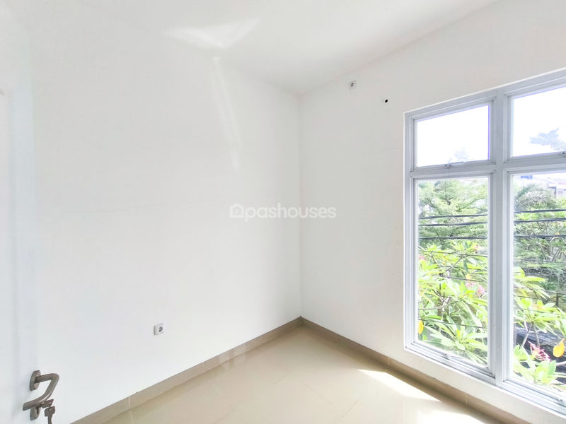 Perumahan Aryana Karawaci Cluster Flora Blok E1 No.6