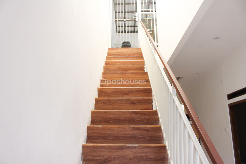 The Green Hill Residence