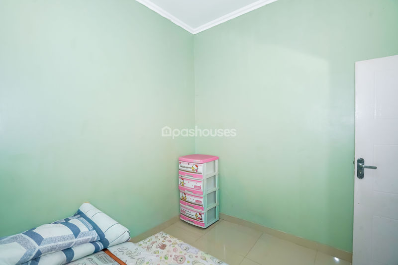 Perumahan Diamond Lake Side Blok G No.6