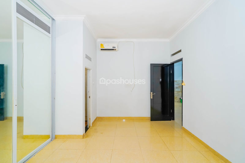 Town House Griya Widya