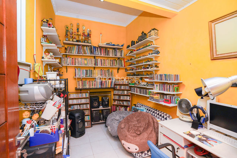 Jalan KH. Ahmad Dahlan No.22 Depok