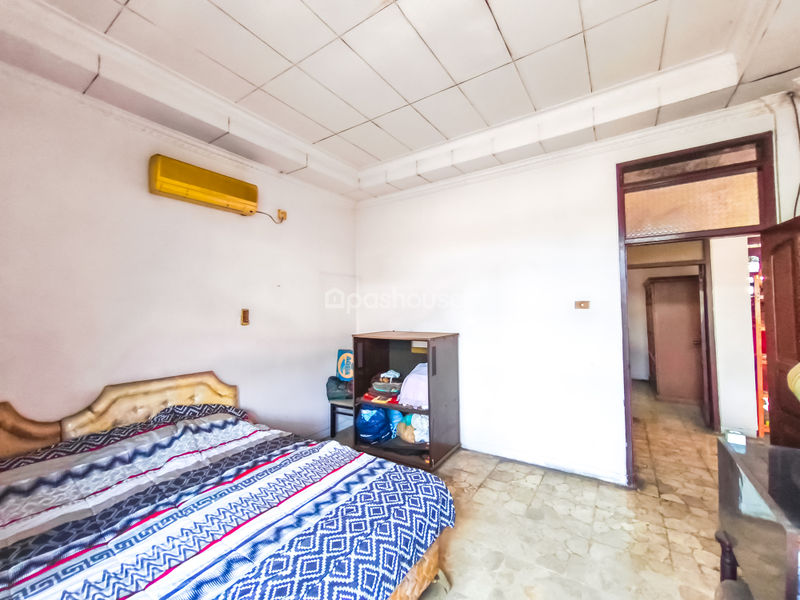 Jalan Markisa Blok E1 No.20-21 Cipayung
