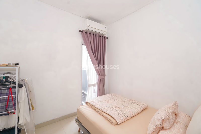 Synthesis Homes Blok B No.12