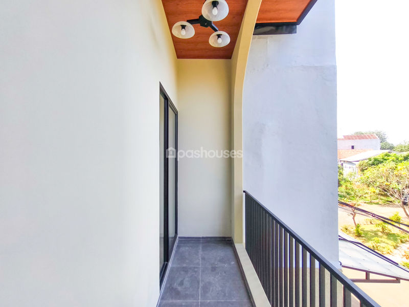 Kencana Loka BSD Sektor 12.4 Blok Q1 No.11