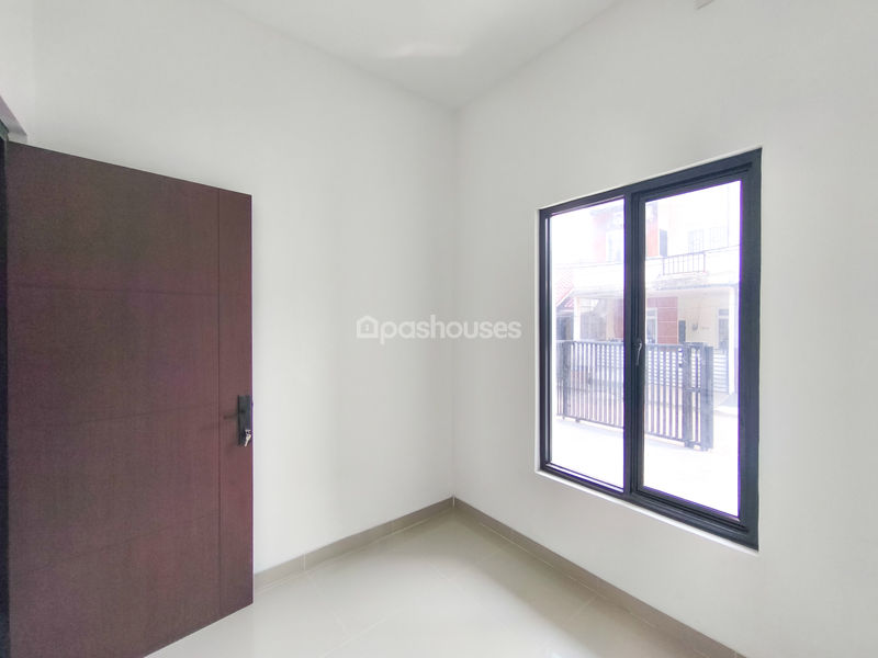 Regency Melati Mas Blok E6 No.8