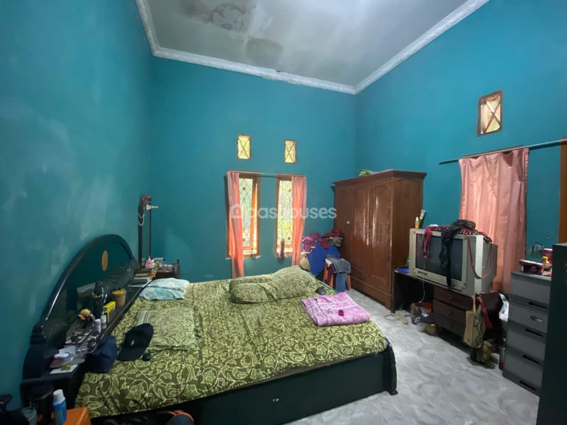 Jalan Kantor Kelurahan Sasak Panjang No.24