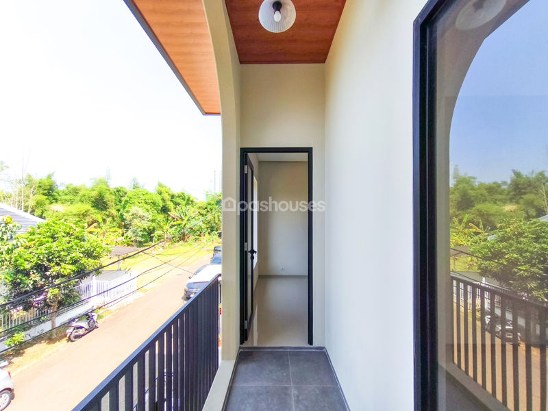 Kencana Loka BSD Sektor 12.4 Blok Q1 No.11