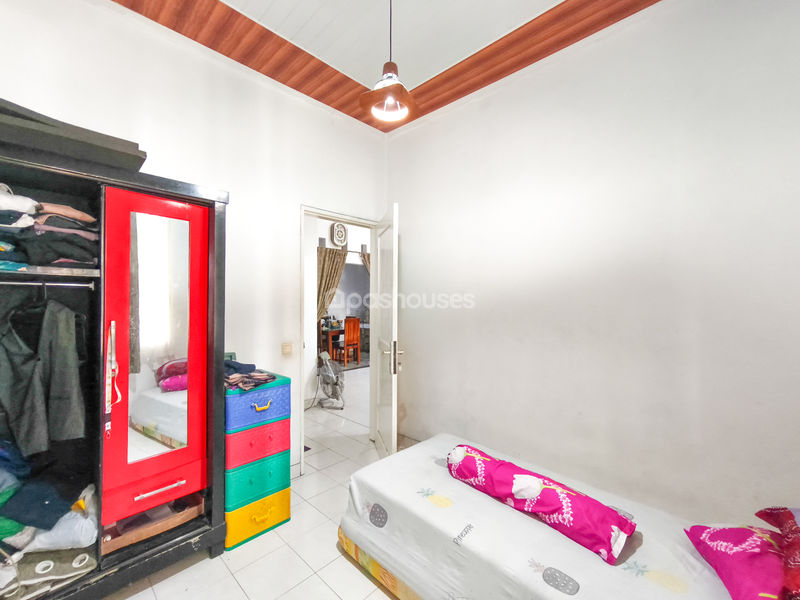 De Latinos BSD Cluster Santiago Blok F8 No.11