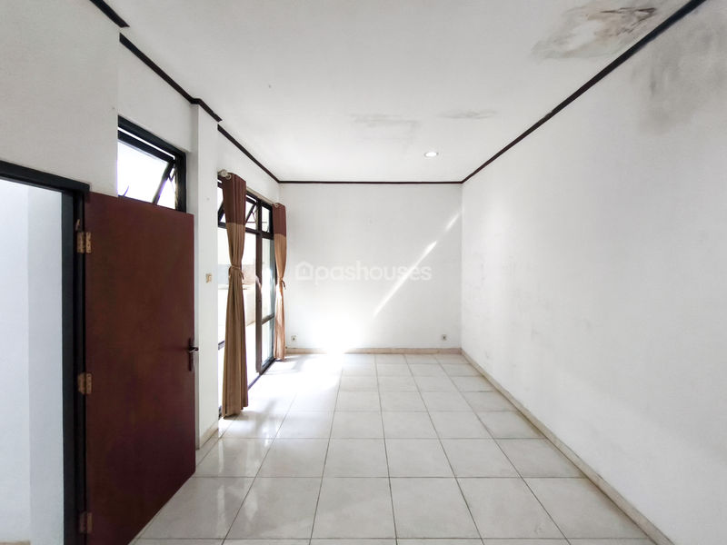 Komplek Villa Gunung Lestari Blok C4 / 26