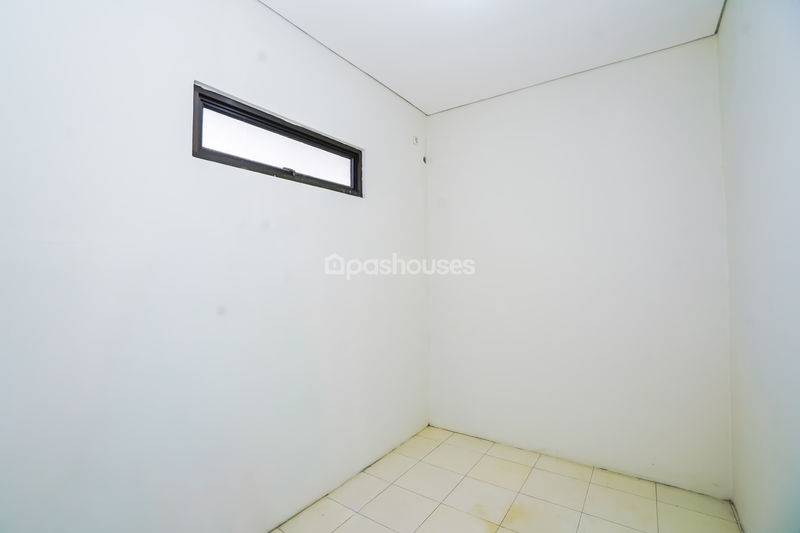 Perumahan Rose Garden Residence Blok A No. 8