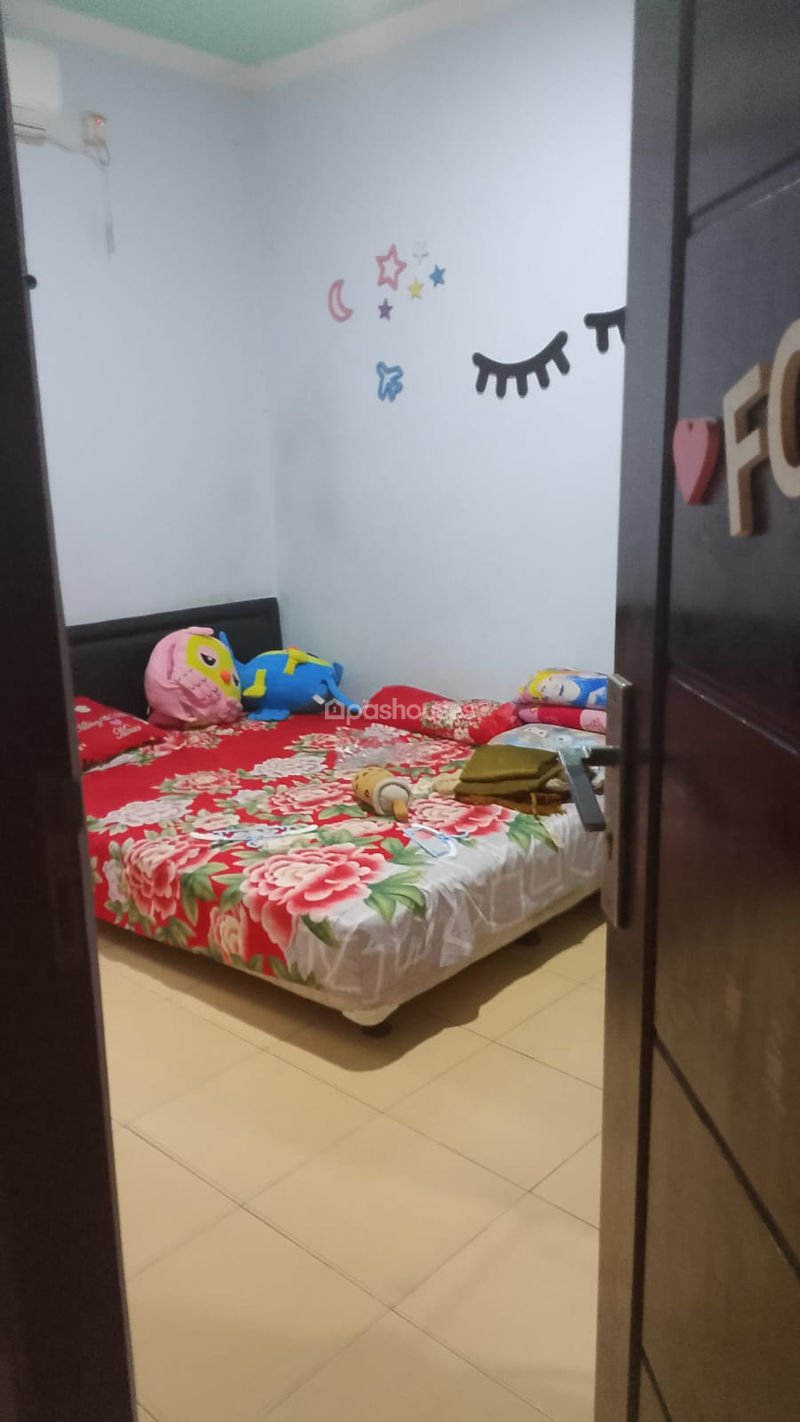 Jalan Enggang Kayuringin Bekasi No.80