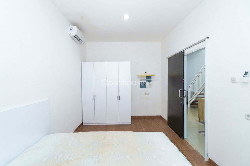 Jalan Pesona Cinere Residence