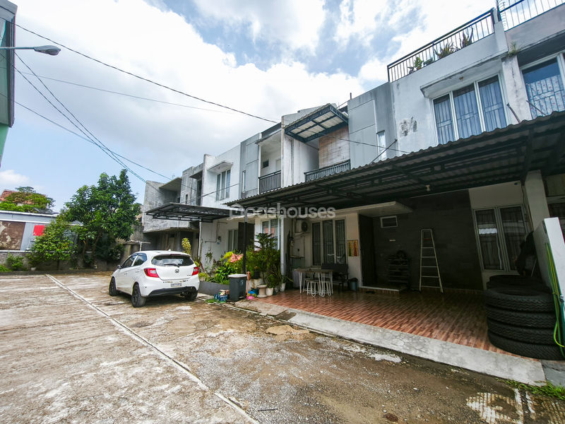 Perumahan Town House Daffylagio Blok C4