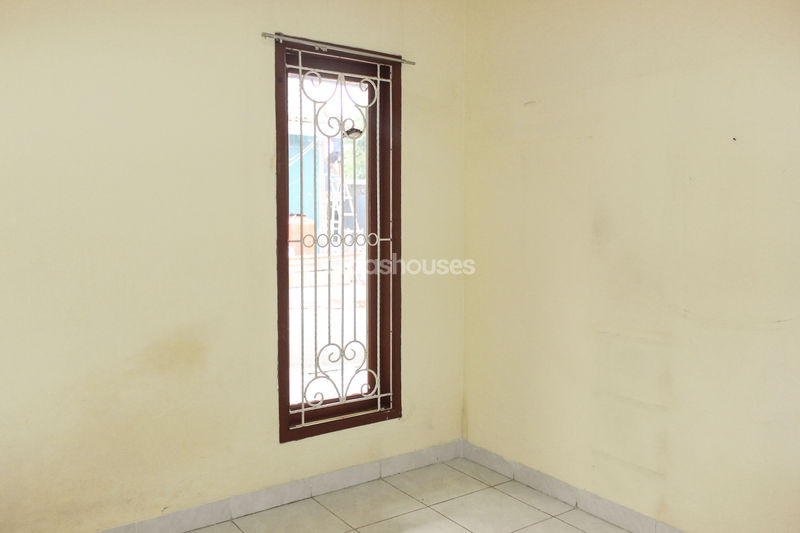 Tajur Town house