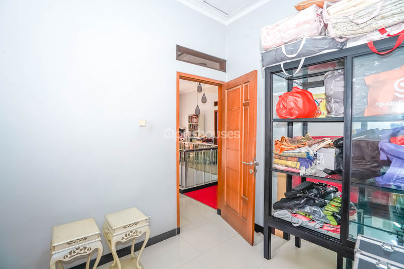Perumahan Puri Gading Villa Tampak Siring Blok B4