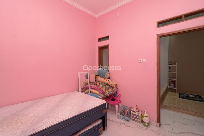 Jalan Pegasing 3 No.28 Cipayung