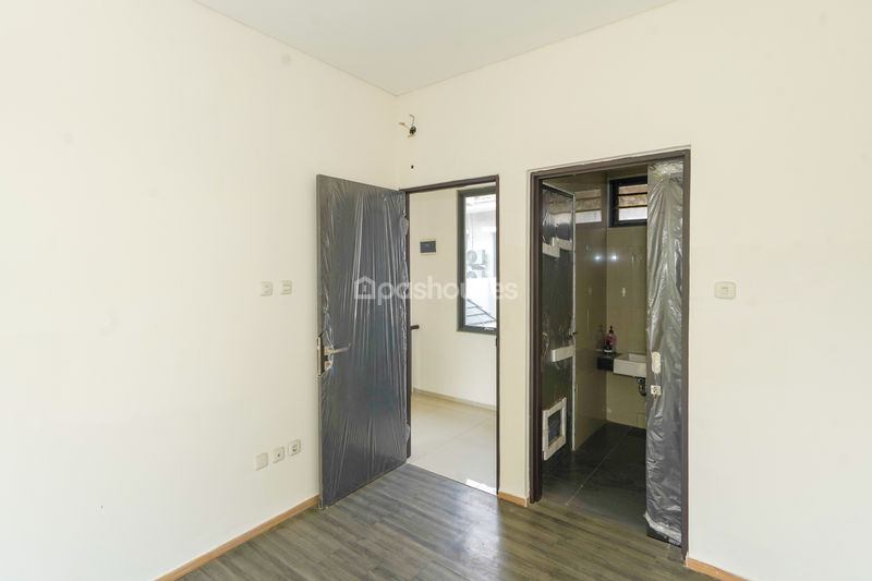 Golden Park 2 Blok R 17