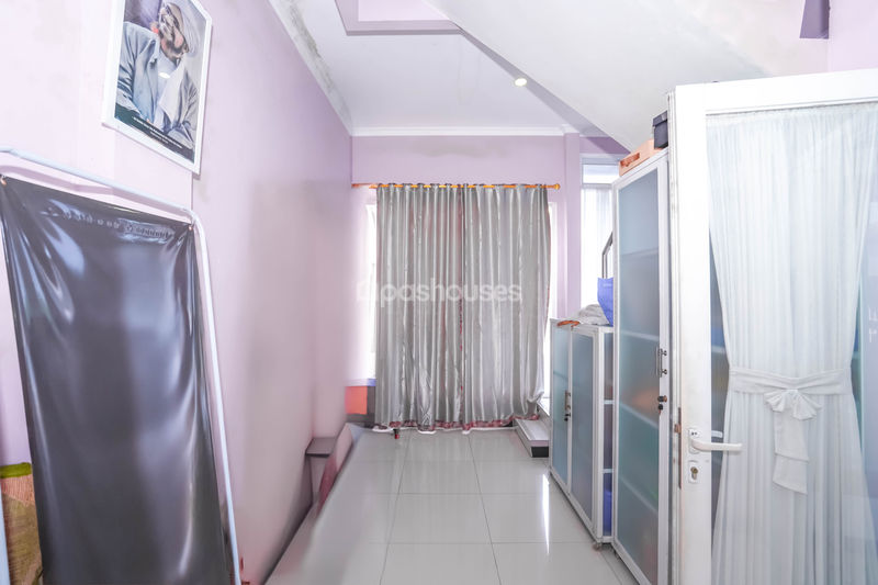 Perumahan Puri Gading Villa Tampak Siring Blok B4