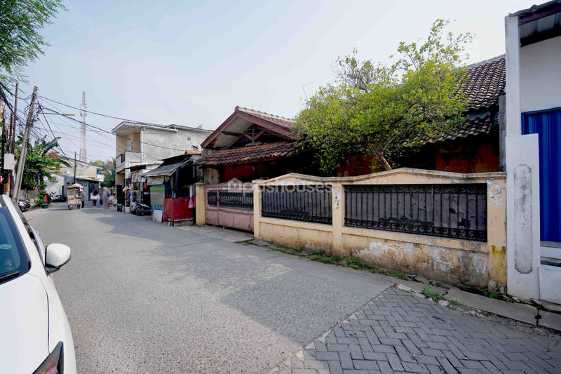 Jalan Masjid Raya