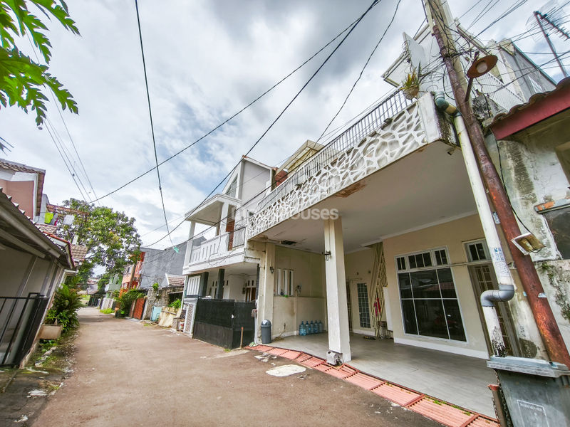 Perumahan Acropolis Karadenan Blok KR