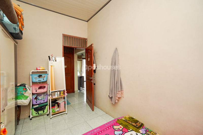 Komplek Pemda Jatiasih Blok B No.17