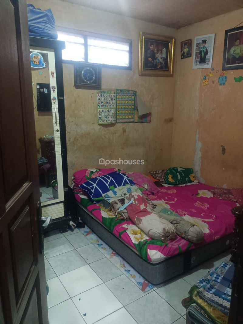 Jalan Teratai V Blok F32 No.7