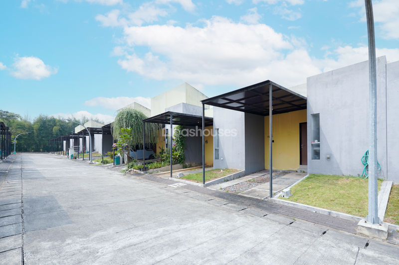 Perumahan Samanea Hill Blok C No.05