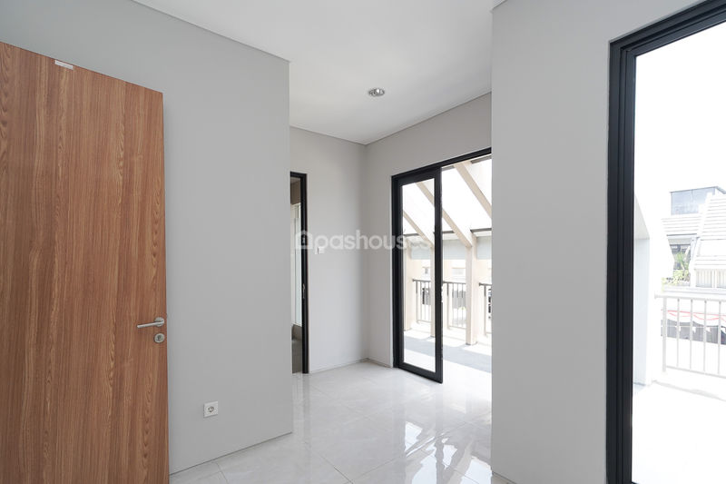 Grand Wisata Bekasi Cluster Z Living