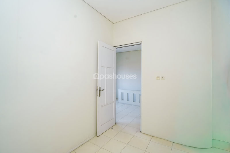 Perumahan Rose Garden Residence Blok A No. 8