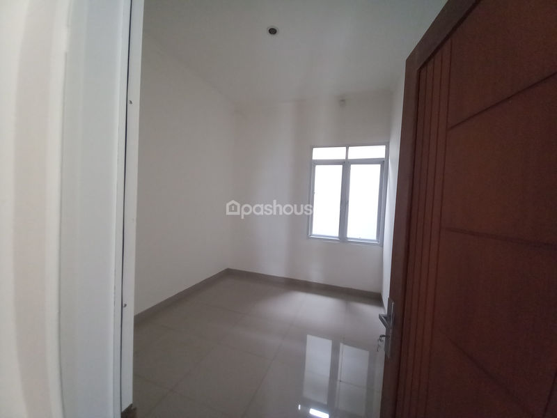 Jalan D Arum Town House