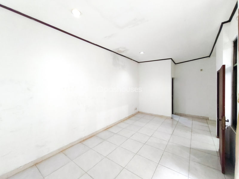 Komplek Villa Gunung Lestari Blok C4 / 26