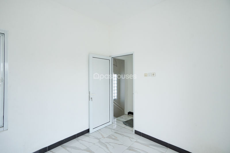 Perumahan Royal Bojongsari Residence Blok B No.10