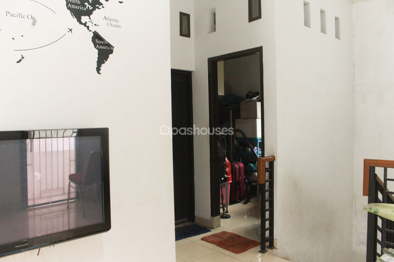 Town House Asri D'lapan