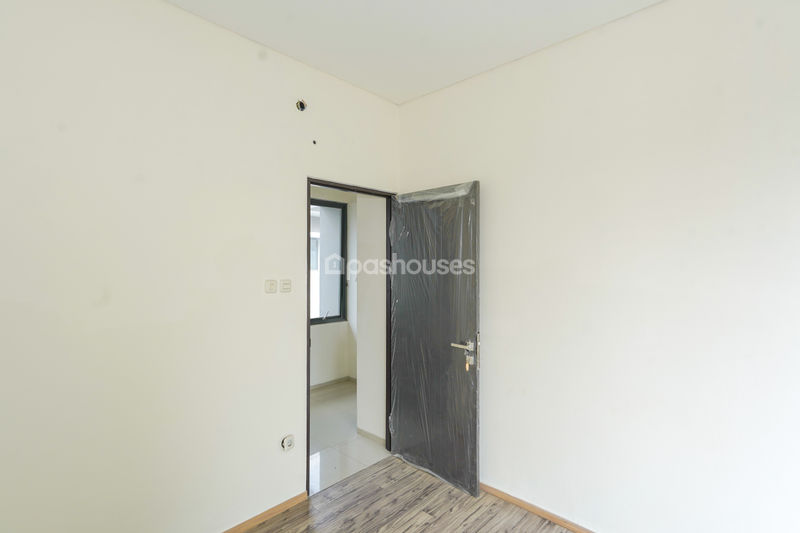Golden Park 2 Blok R 17