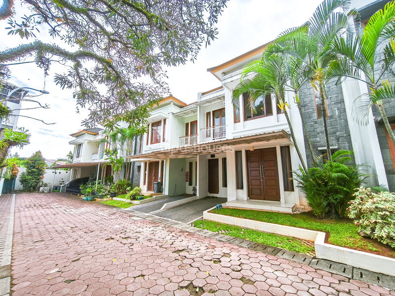 Perumahan Indraprasta Townhouse Blok C No.7