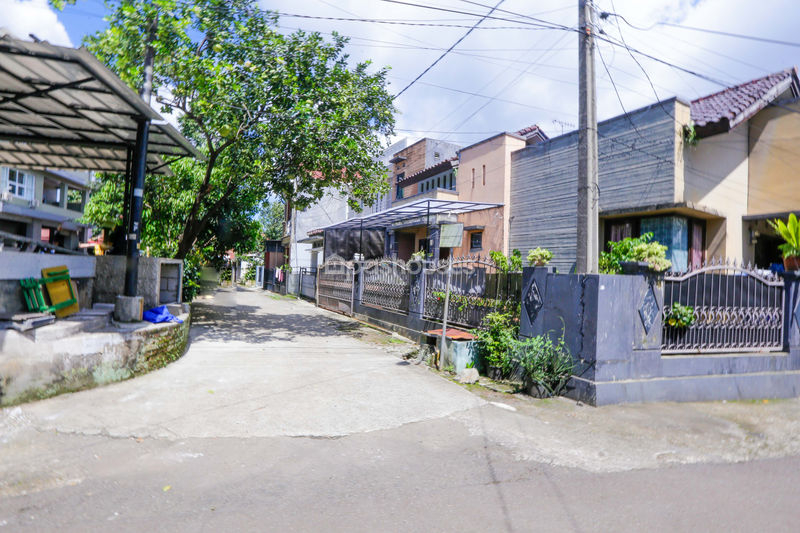 JL. janaka 4