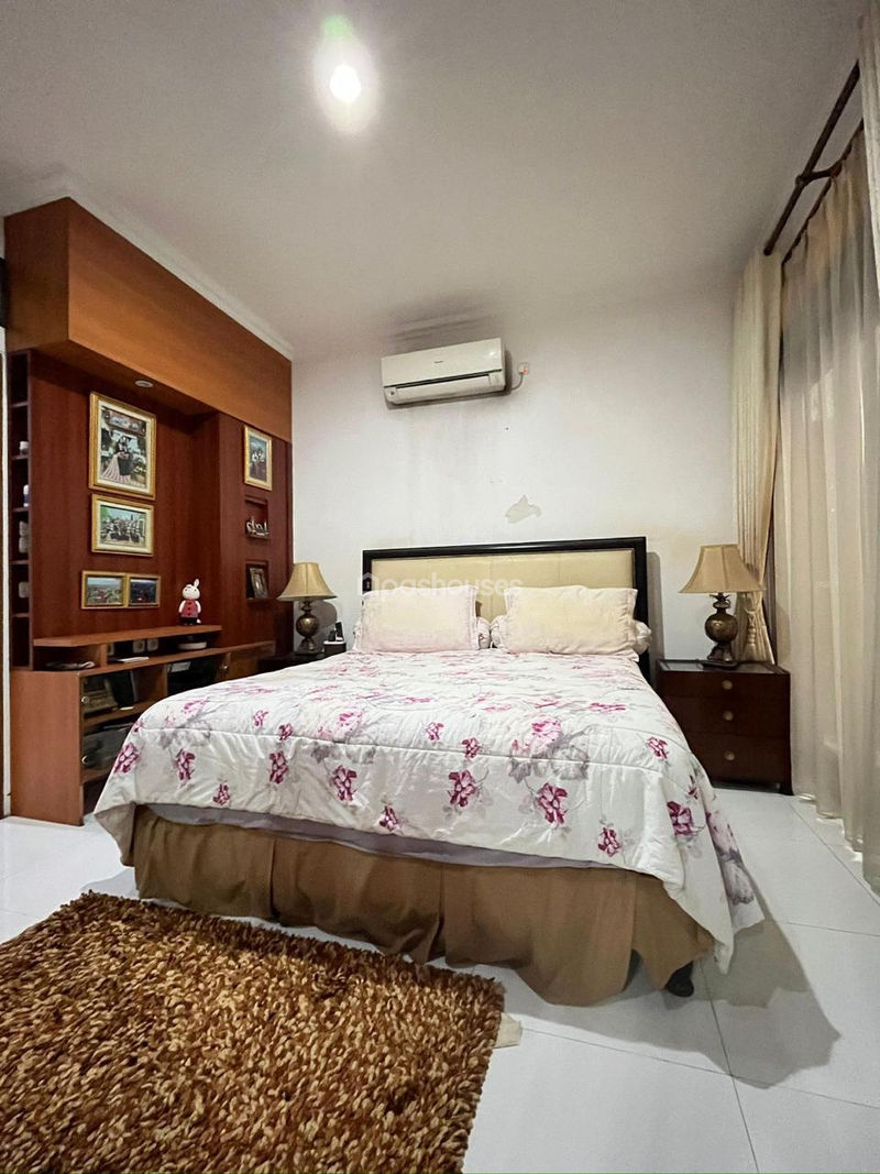 Komplek Kejaksaan Agung Blok I No.7