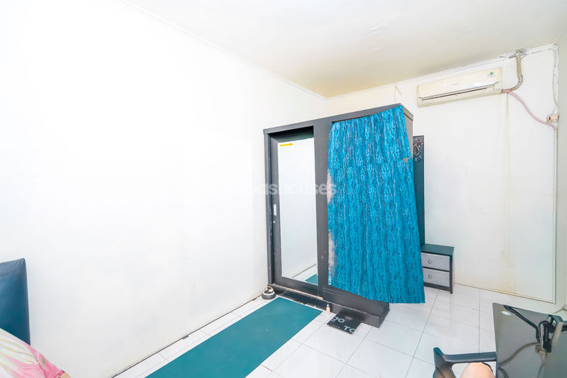 Perumahan Villa Santika No.17