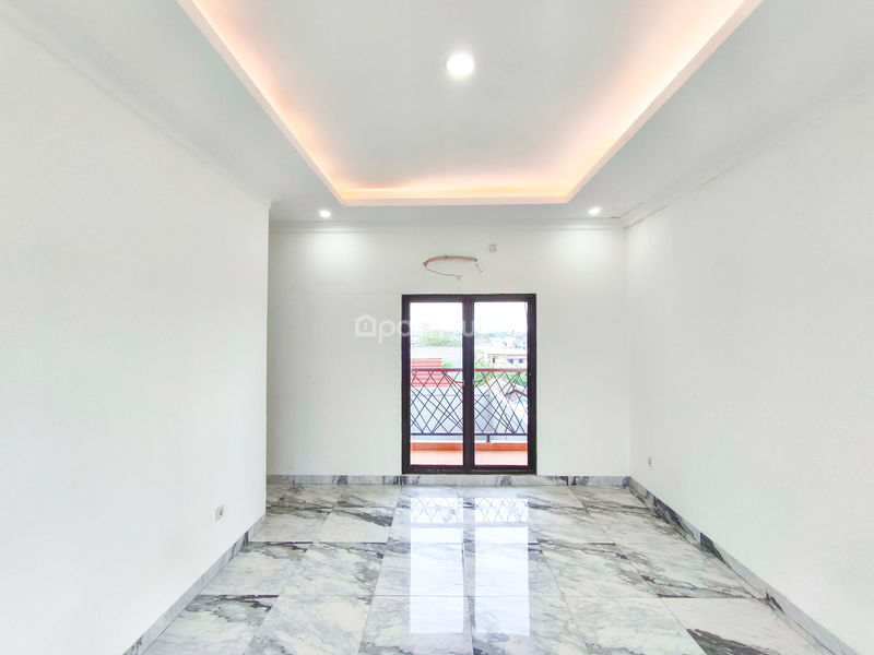 Jalan Kristal No.12
