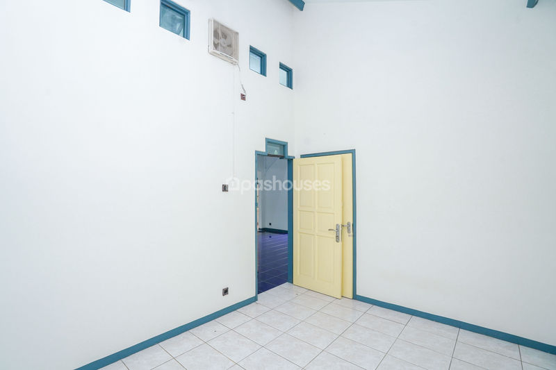 Perumahan Taman Duta Blok E1 No.18