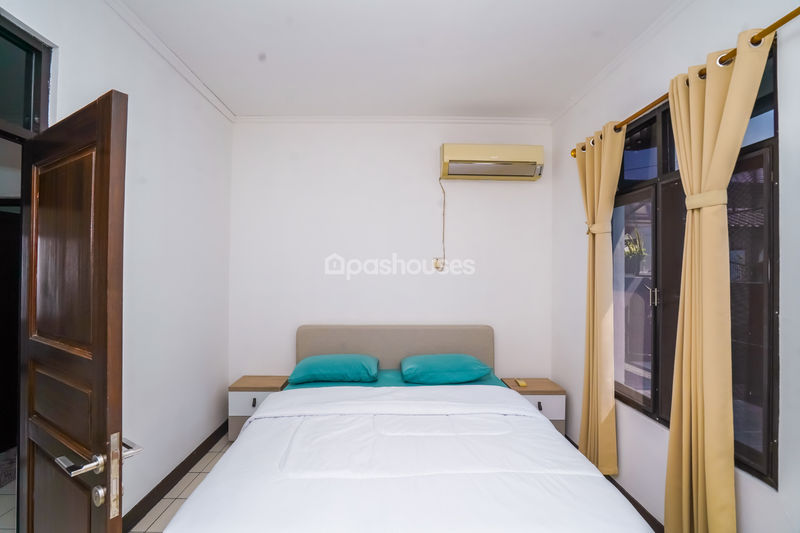 Komplek Pondok Cibubur Blok C4 No.6