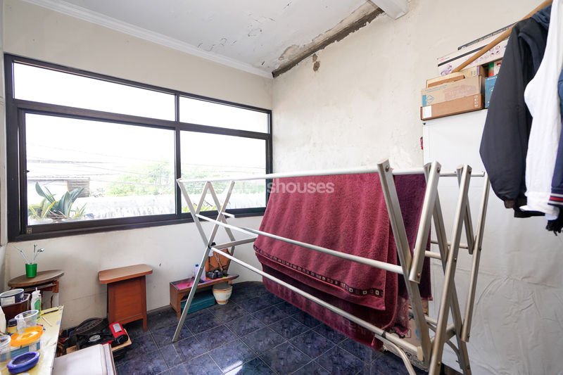 Komplek Pusbinal Blok B6